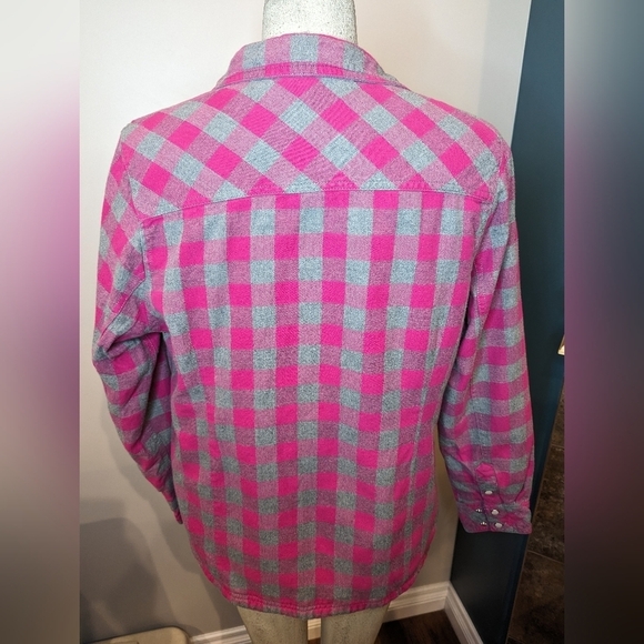 Pink and gray plaid shacket with Sherpa lining woman's Size large - Picture 2 of 9